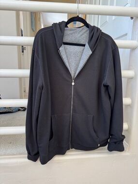 Vuori Men's Performance Waffle Black Full Zip-Up Hoodie with Gray Lining